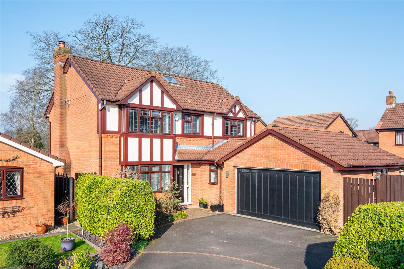 6 bed property in Evergreen Avenue, Leyland